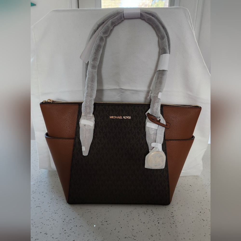 ⚡️🚨 NWT Michael Kors Charlotte Large Leather Tote Bag - Lowest Price🚨 - Picture 6 of 14